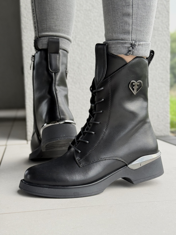 Botki ze Skóry Naturalnej – Styl, Który Trwa