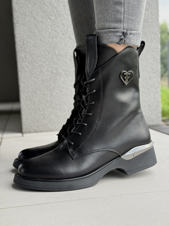 Botki ze Skóry Naturalnej – Styl, Który Trwa