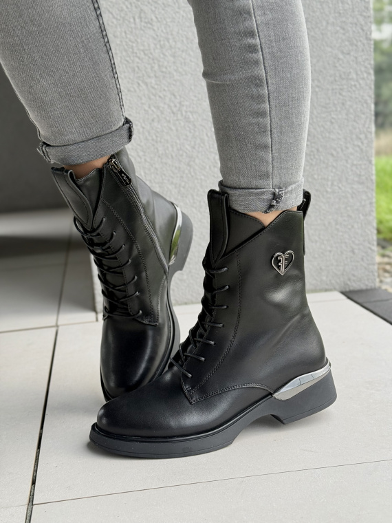 Botki ze Skóry Naturalnej – Styl, Który Trwa