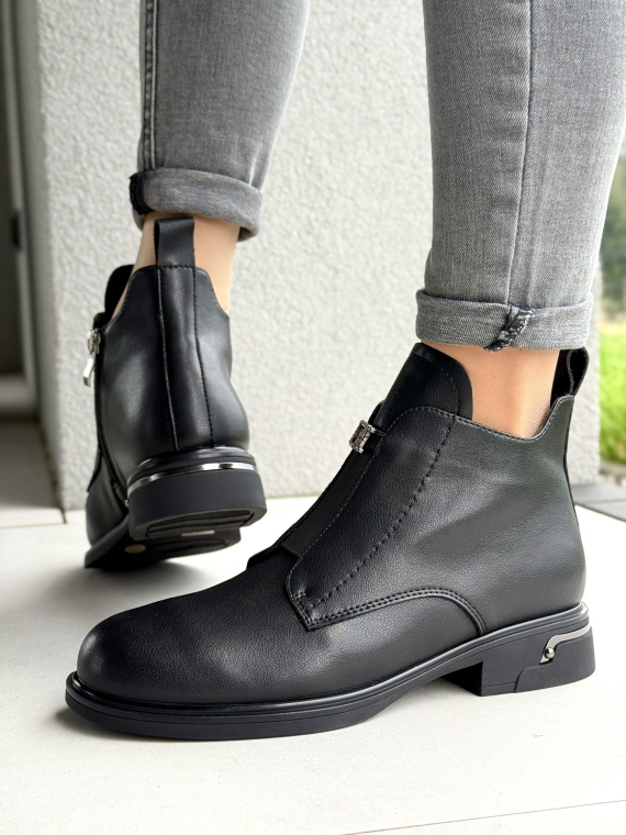 Botki z naturalnej skóry – luksus, który czujesz przy każdym kroku