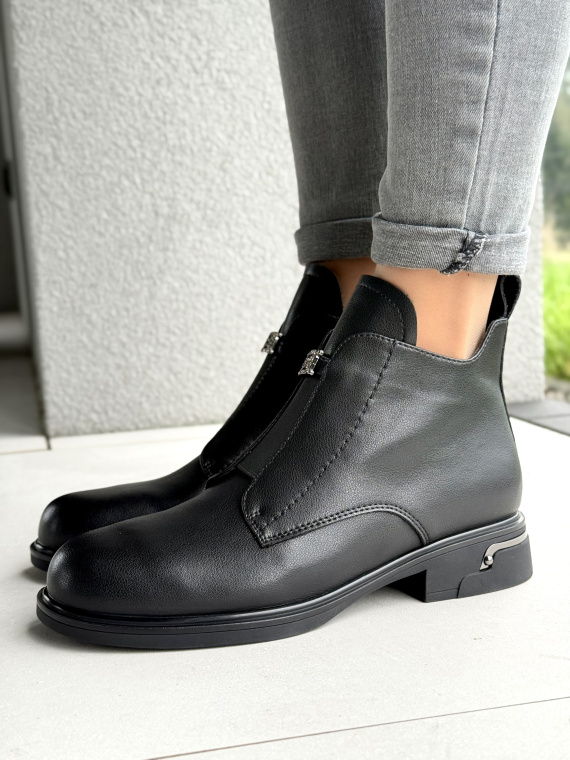 Botki z naturalnej skóry – luksus, który czujesz przy każdym kroku