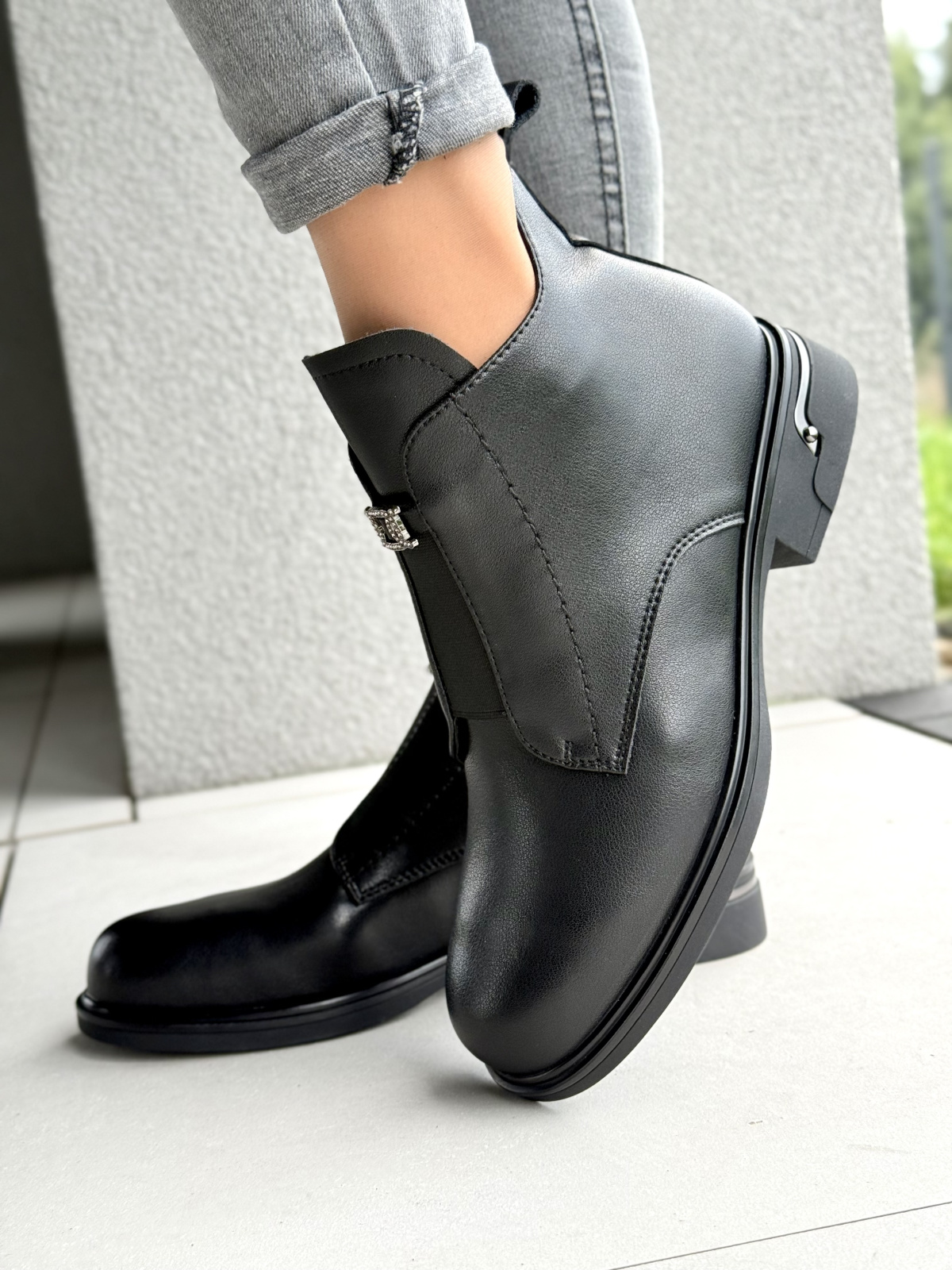 Botki z naturalnej skóry – luksus, który czujesz przy każdym kroku