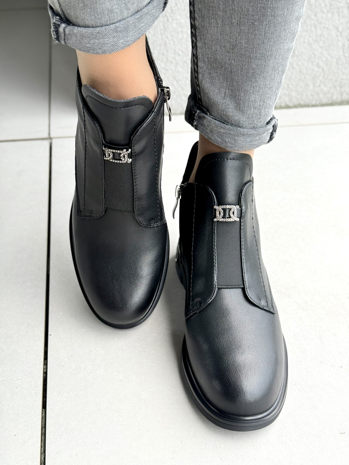 Botki z naturalnej skóry – luksus, który czujesz przy każdym kroku