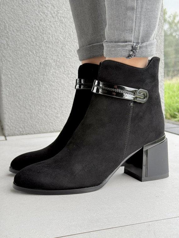 Botki ze skóry naturalnej – lekkość i klasa w jednym