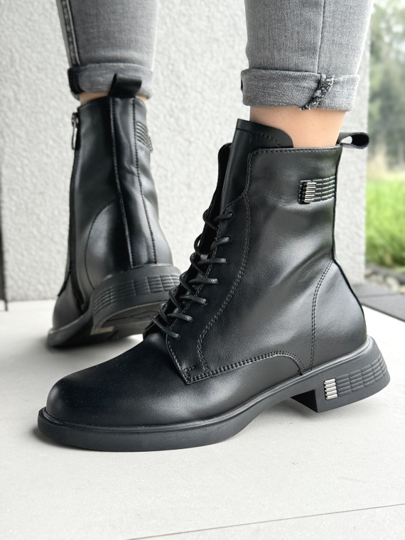 Botki ze skóry naturalnej – połączenie stylu i jakości