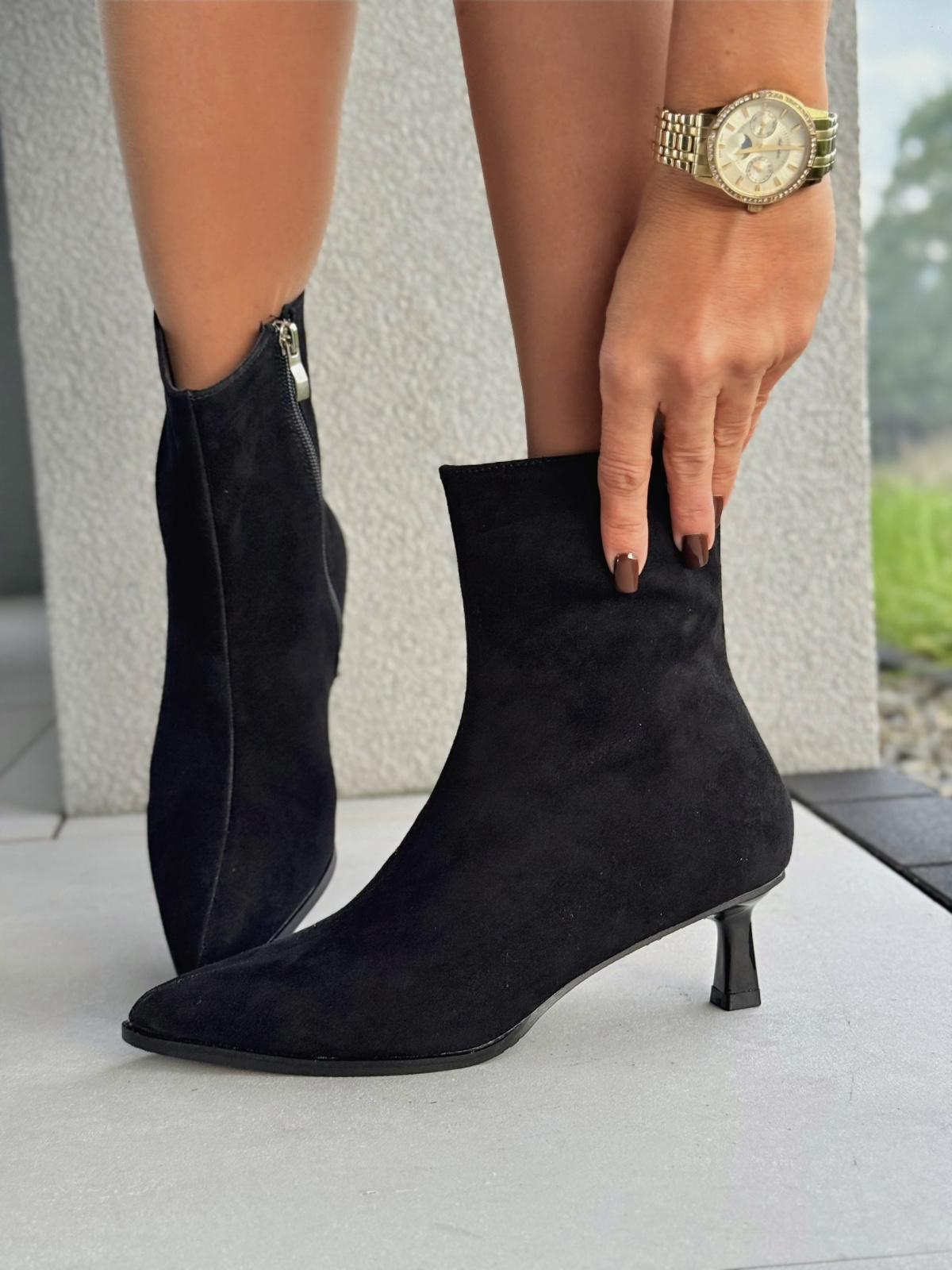 Botki ze skóry naturalnej – elegancja w każdym kroku