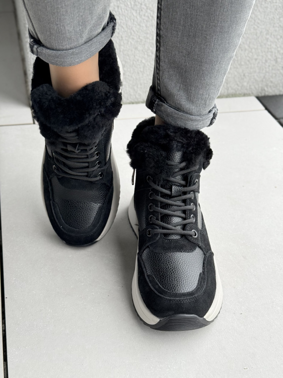 Skórzane sneakersy z futerkiem – połączenie stylu i wygody