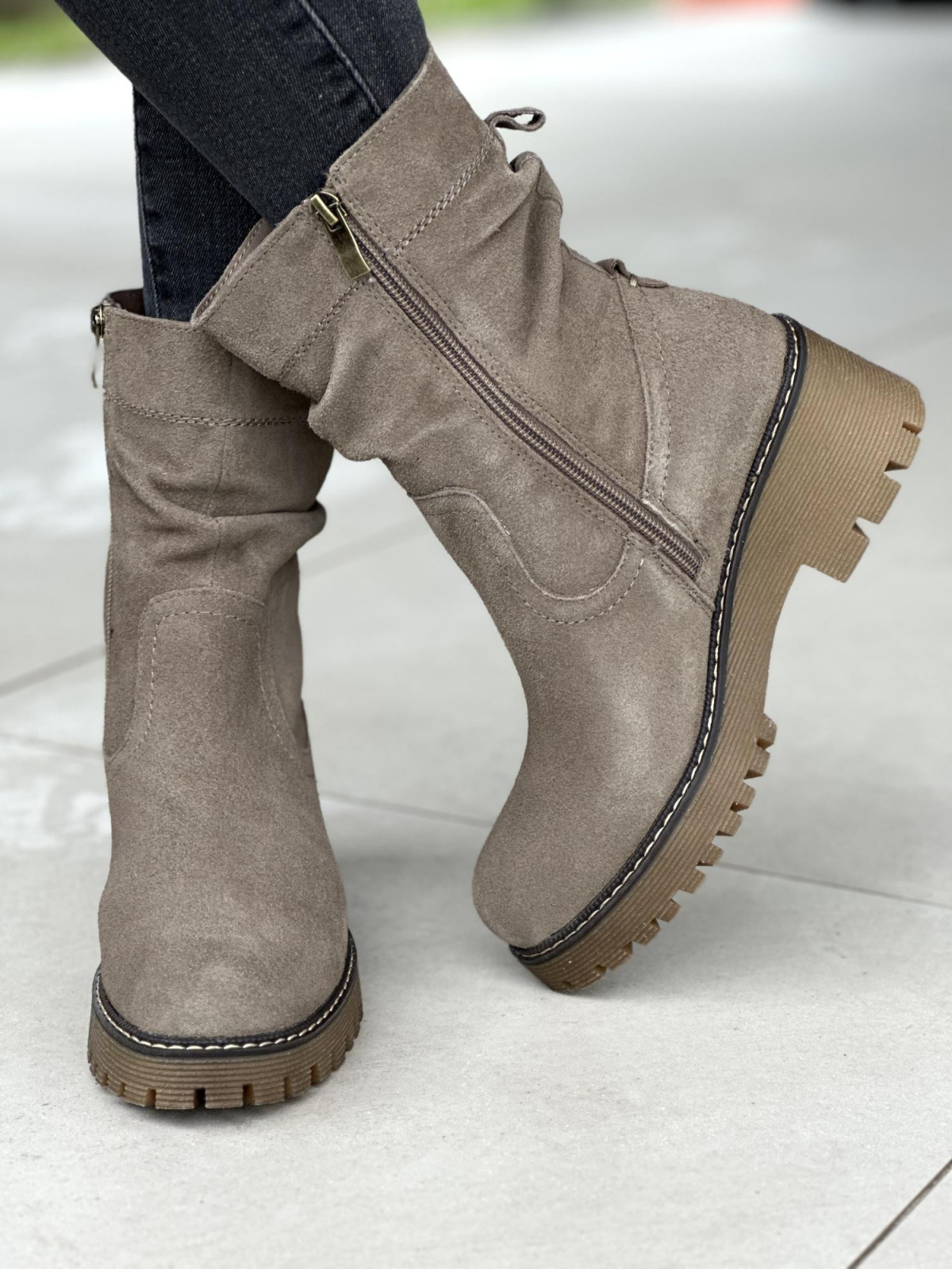 Botki z Naturalnej Skóry – Styl, Wygoda i Klasa na Każdy Dzień