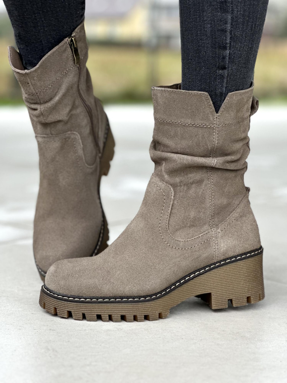 Botki z Naturalnej Skóry – Styl, Wygoda i Klasa na Każdy Dzień