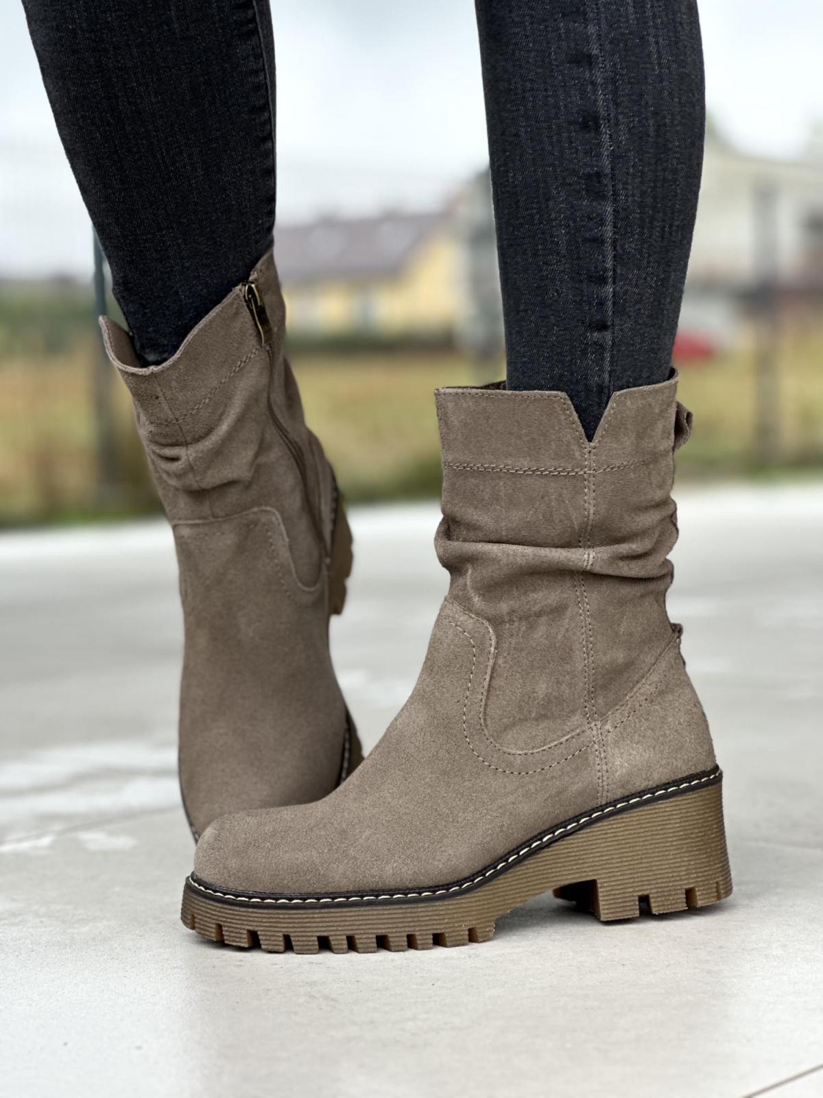 Botki z Naturalnej Skóry – Styl, Wygoda i Klasa na Każdy Dzień