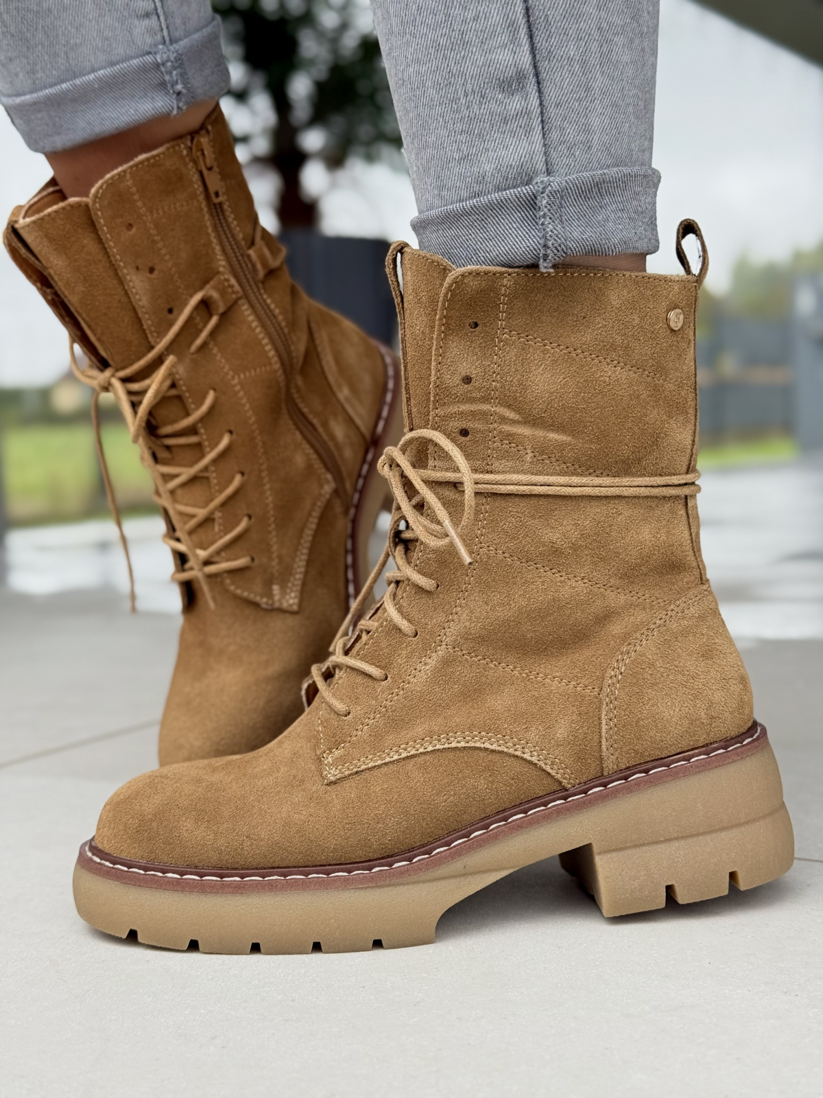 Stylowe botki z naturalnej skóry – must have sezonu