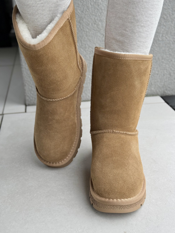 Śniegowce z Naturalnej Skóry – Ciepło, Styl i Komfort na Zimę