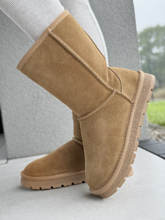 Śniegowce z Naturalnej Skóry – Ciepło, Styl i Komfort na Zimę