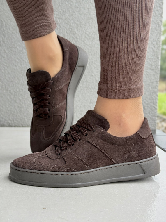 Naturalna skóra, polska produkcja – sneakersy OLEKSY