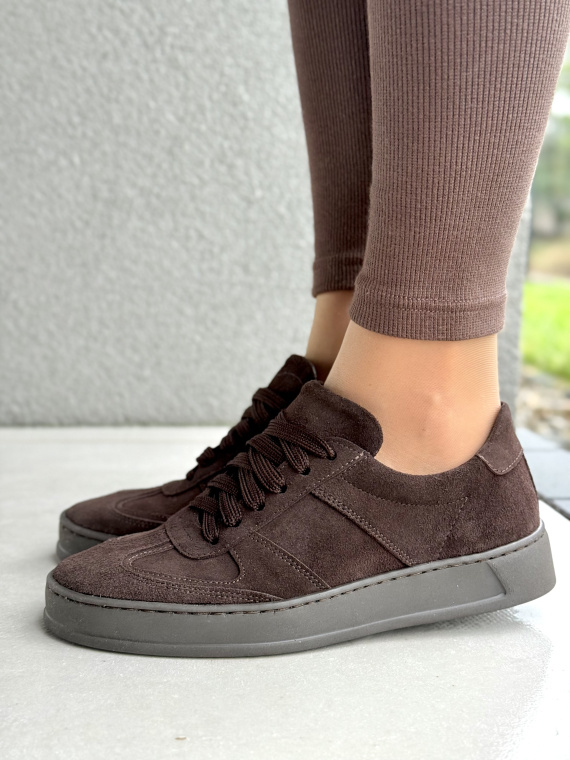 Naturalna skóra, polska produkcja – sneakersy OLEKSY