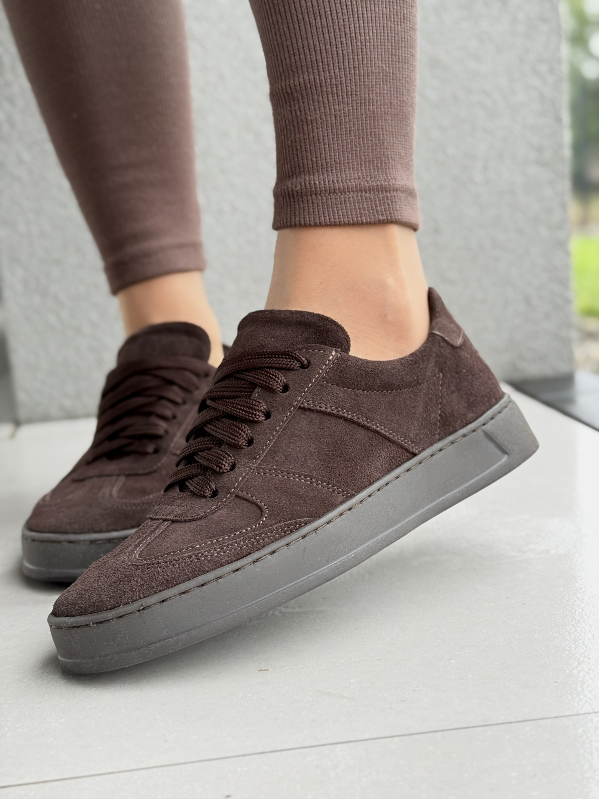 Naturalna skóra, polska produkcja – sneakersy OLEKSY