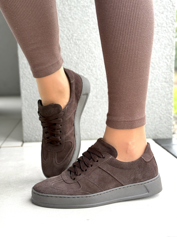 Naturalna skóra, polska produkcja – sneakersy OLEKSY