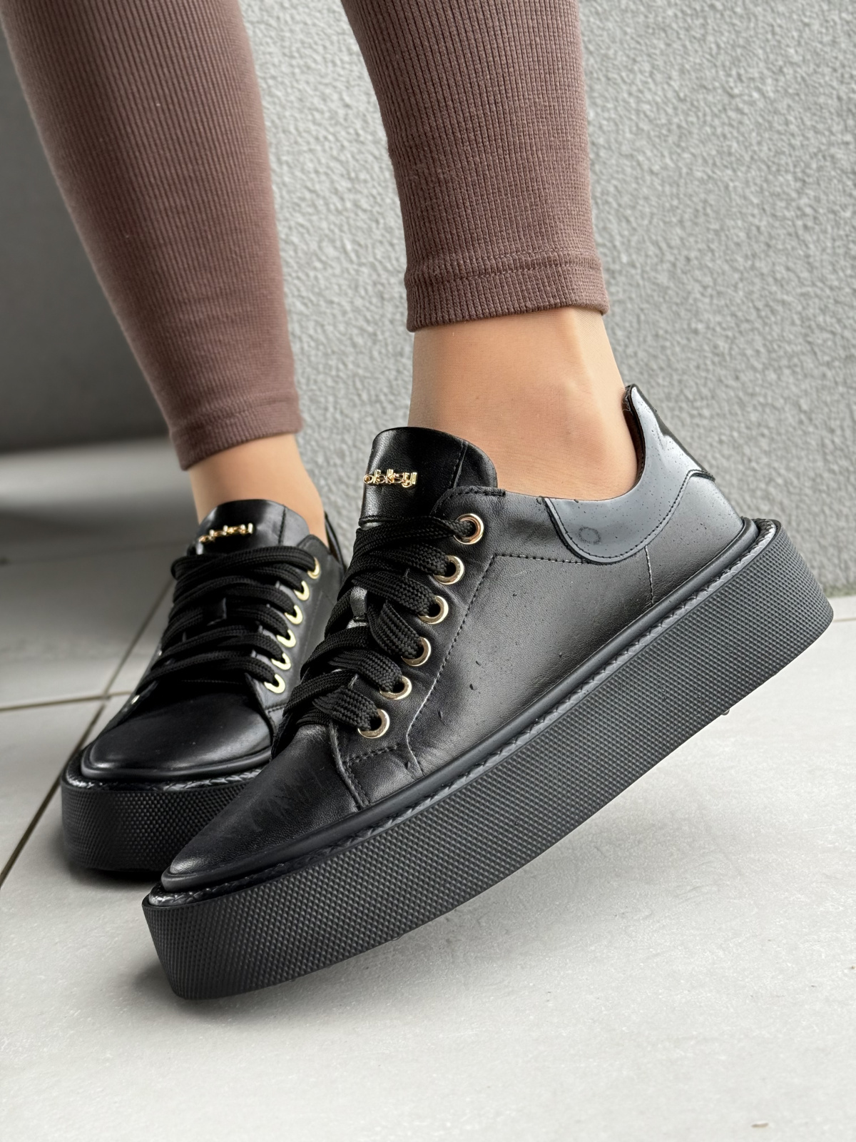 Skórzane sneakersy OLEKSY | Polska jakość, kobiecy styl