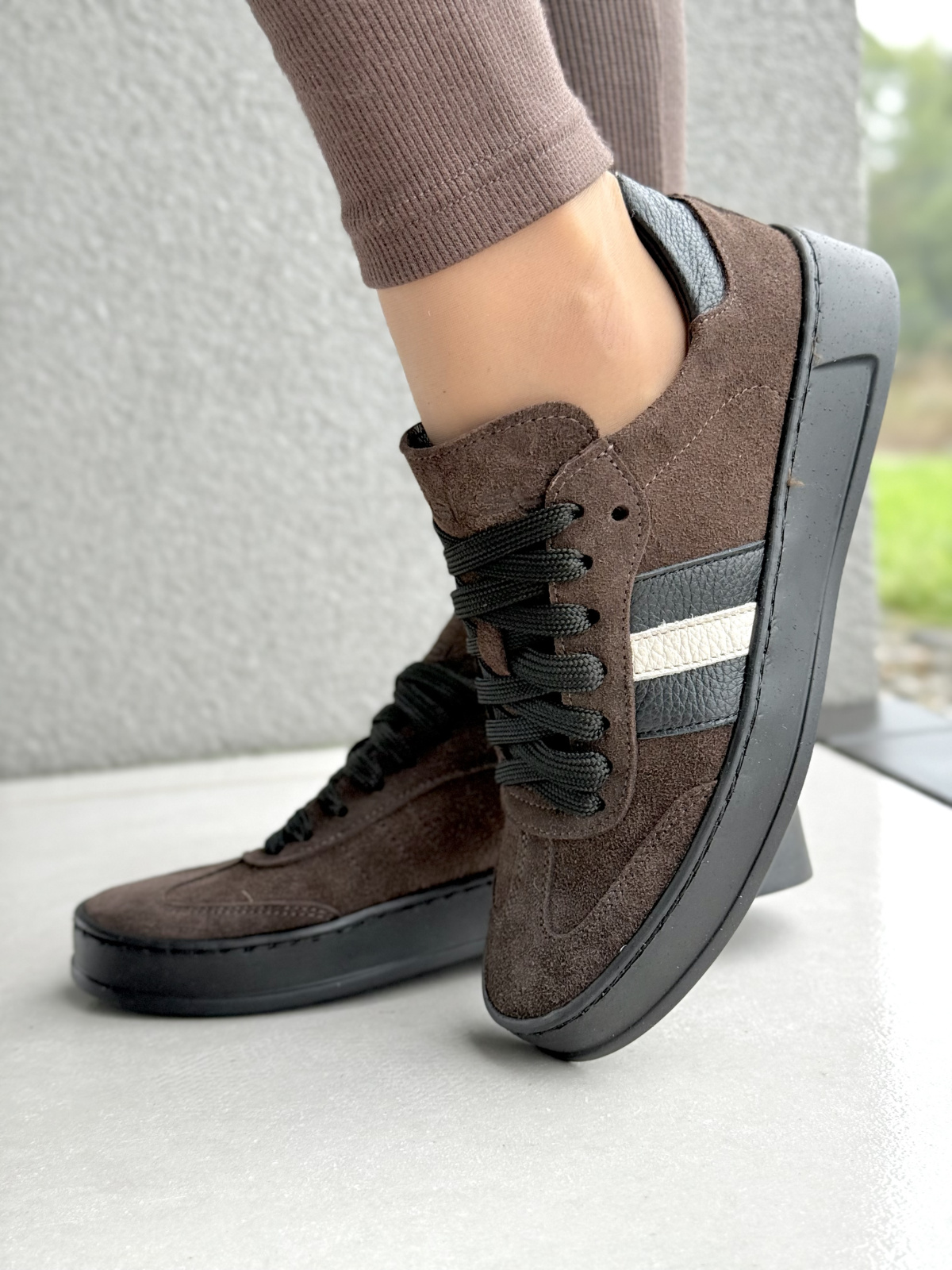 Naturalna skóra, polska jakość – sneakersy OLEKSY