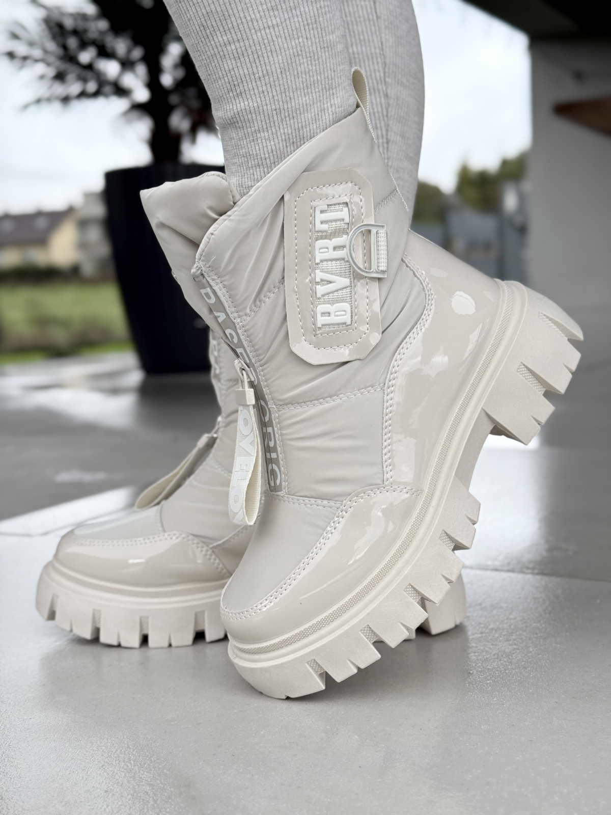 Śniegowce – ciepło, styl i wygoda w jednym