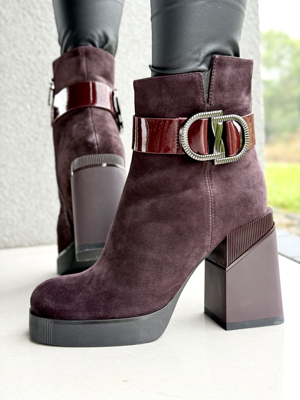 Ekskluzywne botki z naturalnej skóry dla kobiet z klasą