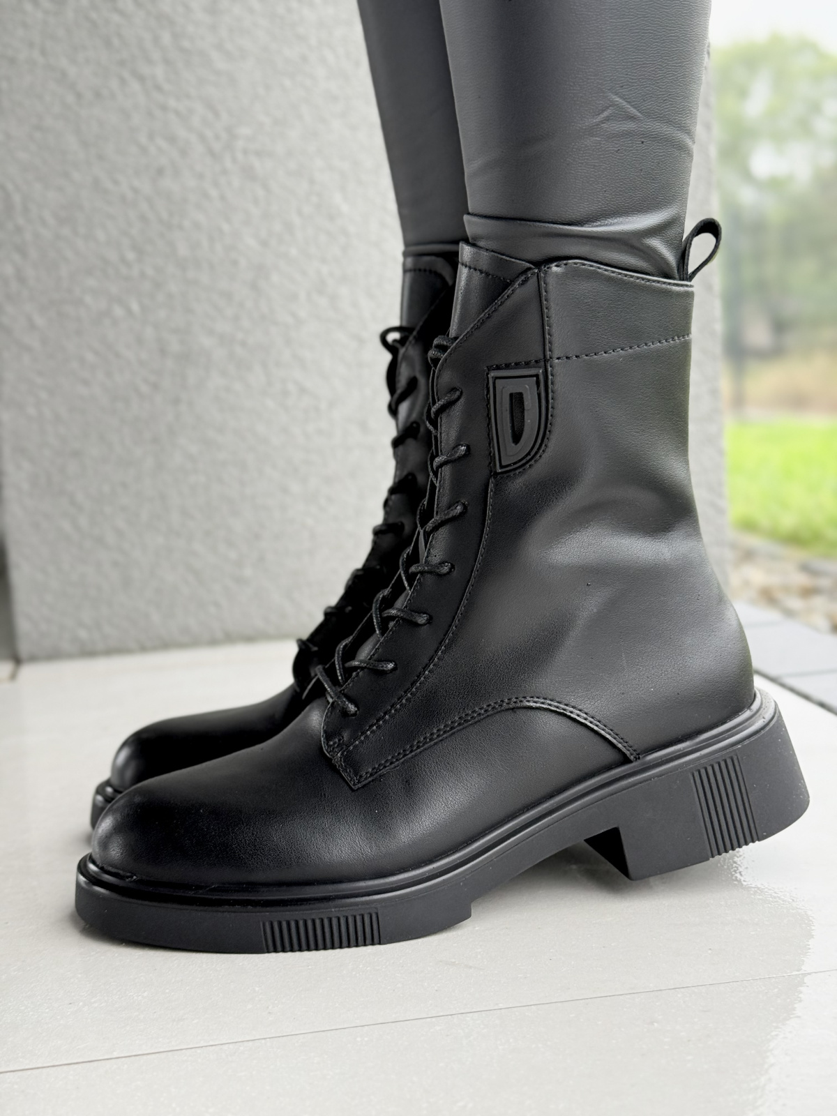 Stylowe botki z naturalnej skóry dla nowoczesnej kobiety