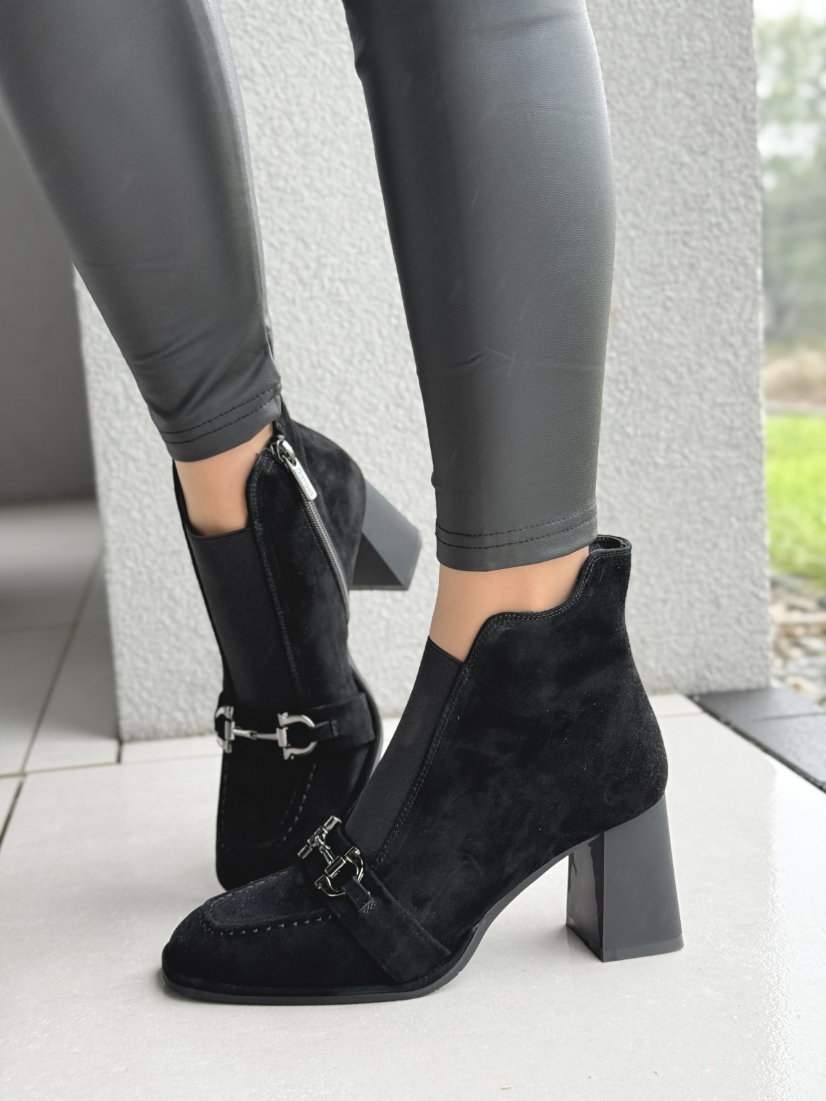 Botki z naturalnej skóry – elegancja, którą poczujesz w każdym kroku