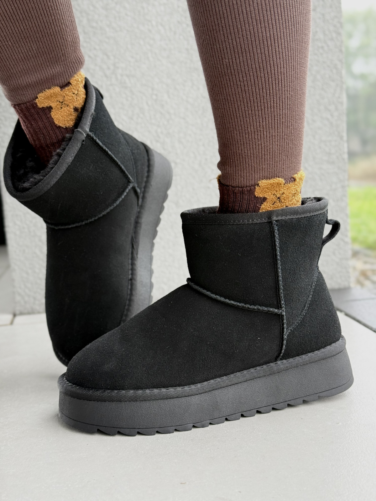 Śniegowce z Naturalnej Skóry – Ciepło, Styl i Komfort na Zimę