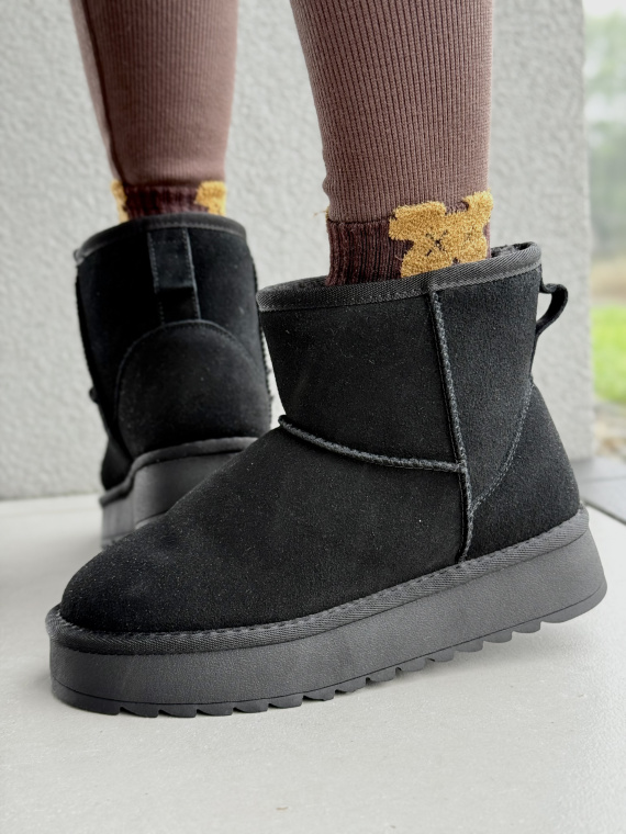 Śniegowce z Naturalnej Skóry – Ciepło, Styl i Komfort na Zimę