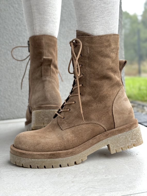 Botki OLEKSY z naturalnej skóry – elegancja w każdym kroku