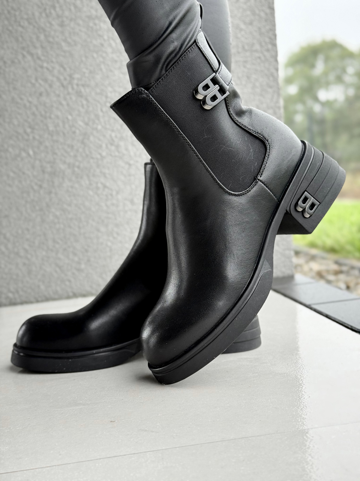 Botki ze skóry naturalnej – Klasa w każdym kroku