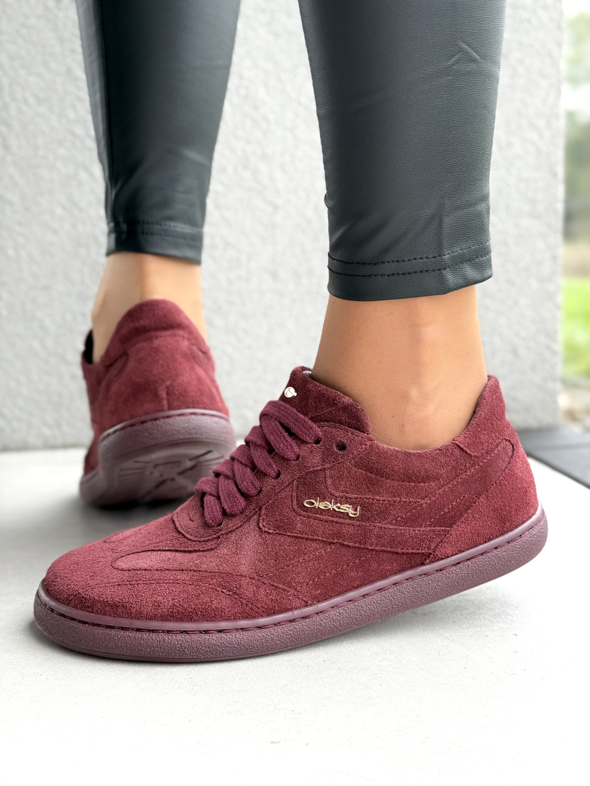 OLEKSY – sneakersy barefoot z naturalnej skóry, stworzone w Polsce