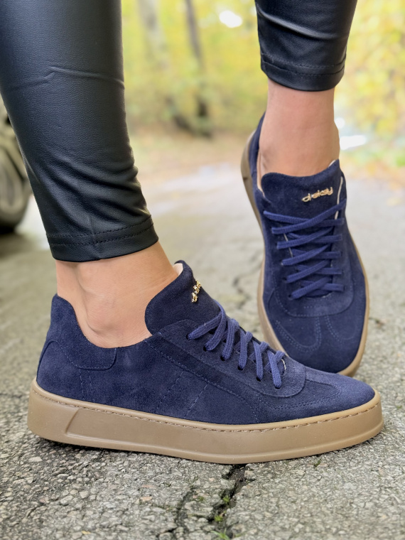 OLEKSY – polskie sneakersy z prawdziwej skóry