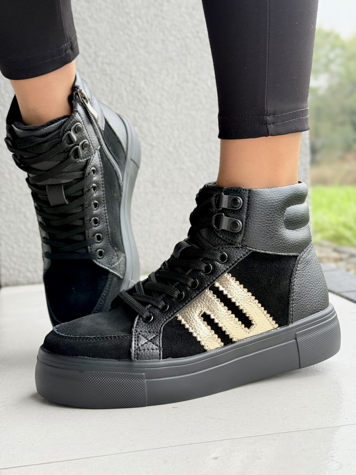 Sneakersy z naturalnej skóry – elegancja w sportowym wydaniu