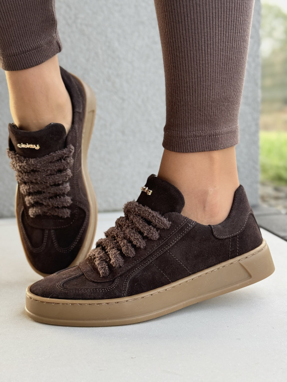 OLEKSY – skórzane sneakersy z naturalnej skóry, stworzone w Polsce