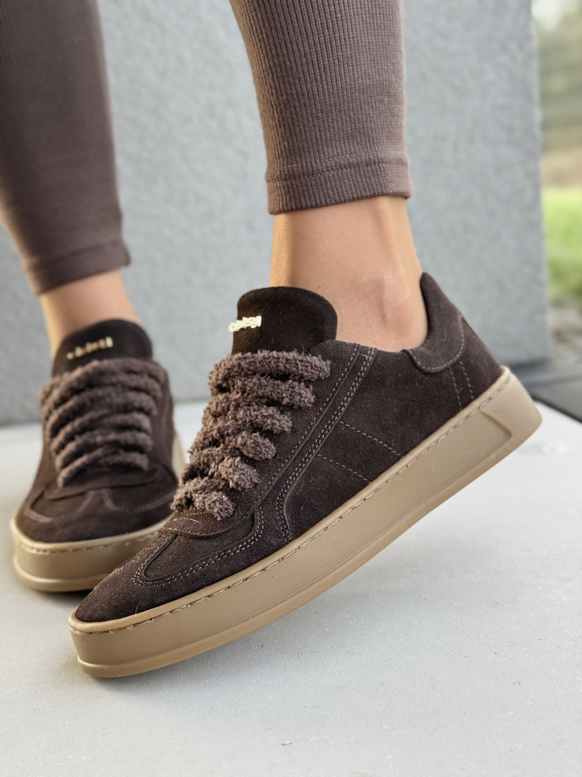 OLEKSY – skórzane sneakersy z naturalnej skóry, stworzone w Polsce