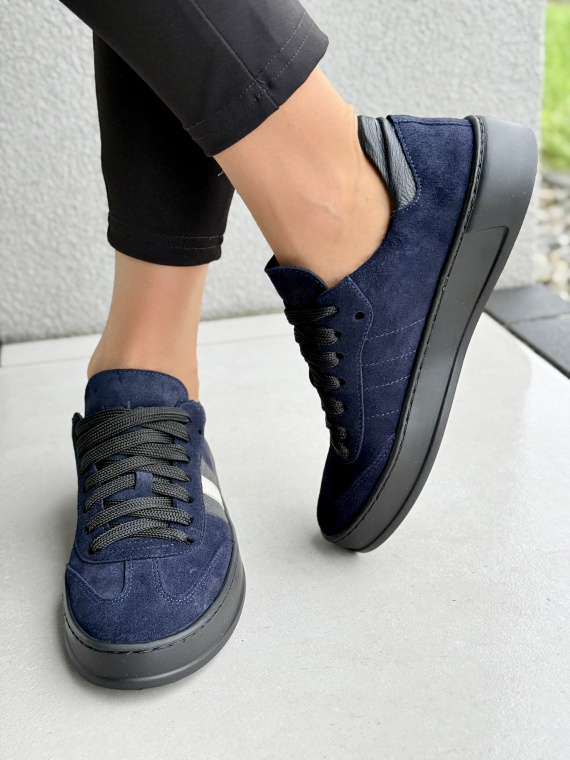 Naturalna skóra, polskie rzemiosło – sneakersy OLEKSY dla kobiet z klasą