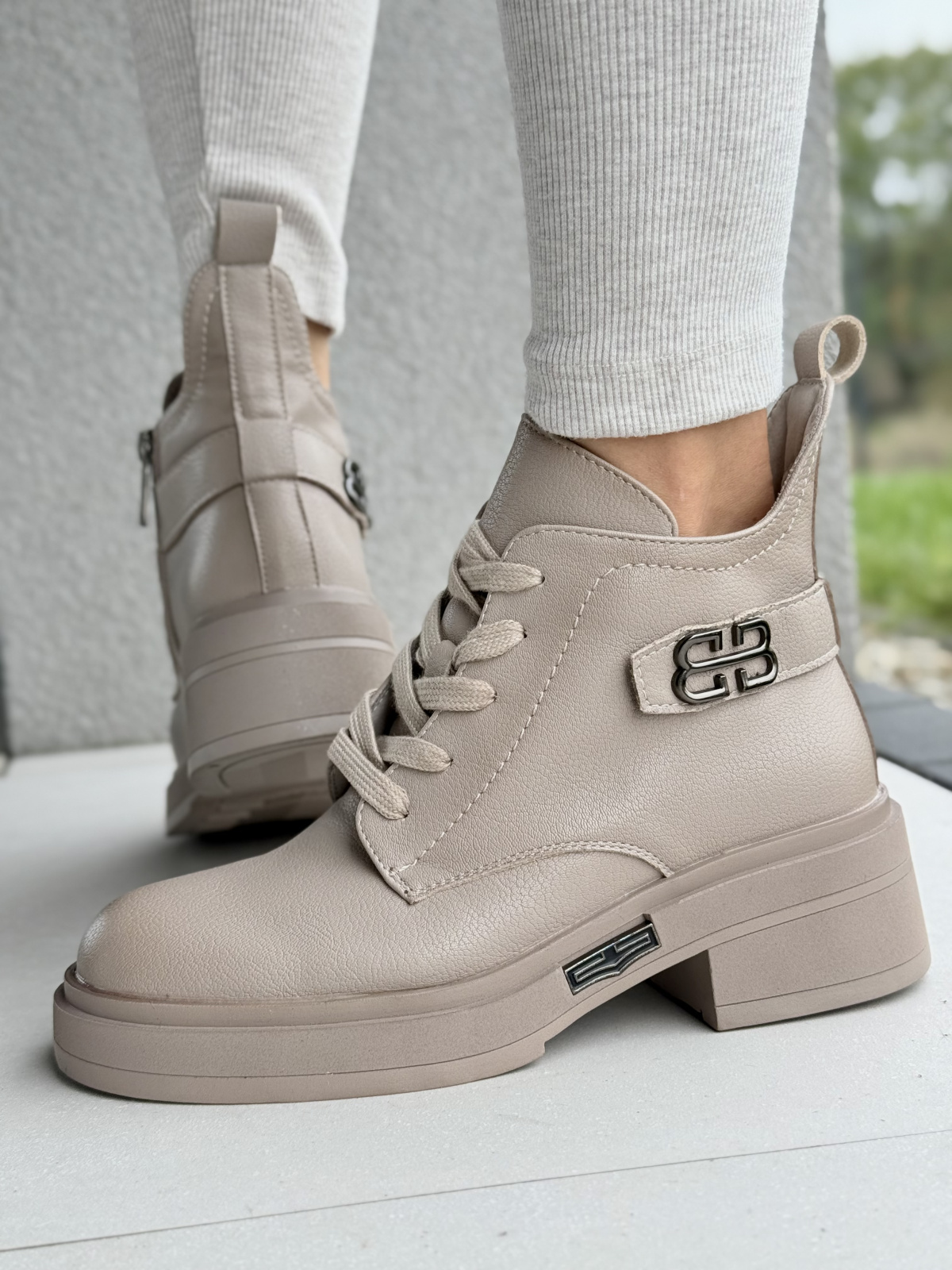 Botki ze skóry naturalnej – styl i komfort w każdym kroku