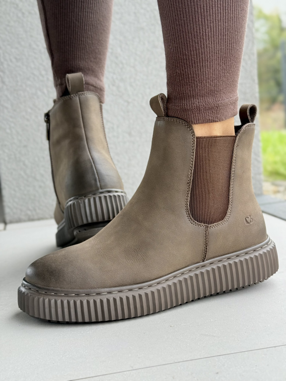 Botki z Naturalnej Skóry – Komfort i Styl na Każdy Dzień