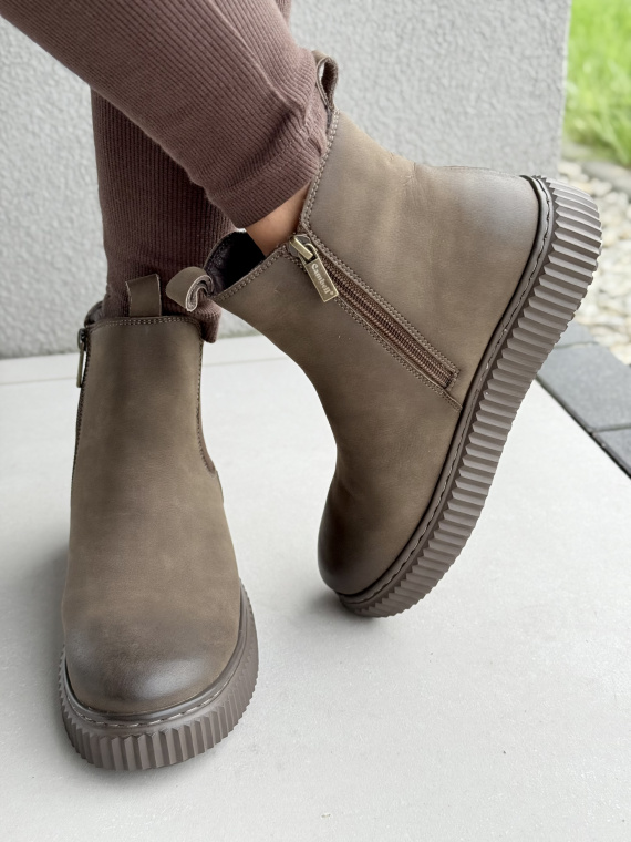 Botki z Naturalnej Skóry – Komfort i Styl na Każdy Dzień