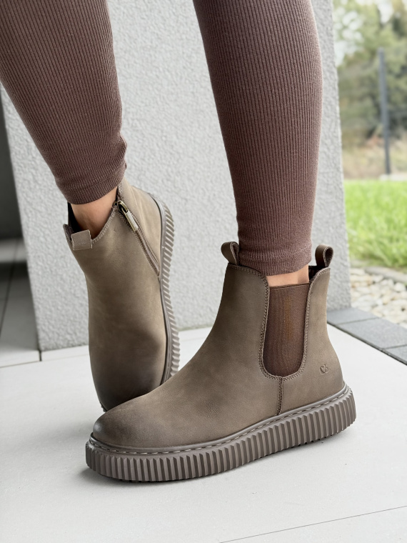 Botki z Naturalnej Skóry – Komfort i Styl na Każdy Dzień