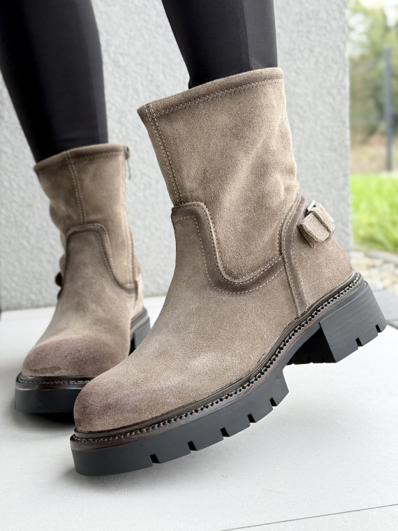 Wygodne botki z naturalnej skóry – idealne na jesień i zimę