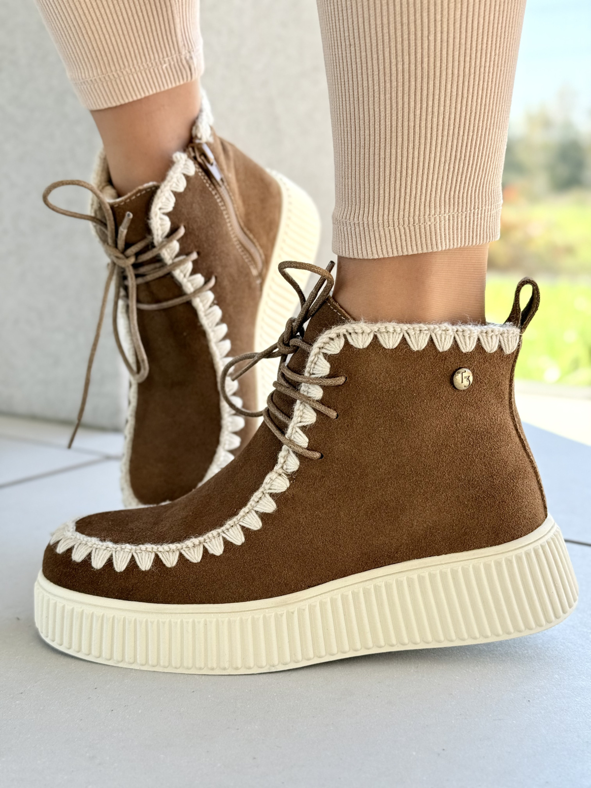 Stylowe śniegowce ze skóry naturalnej – połączenie mody i komfortu