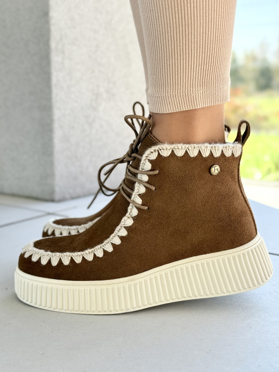 Stylowe śniegowce ze skóry naturalnej – połączenie mody i komfortu