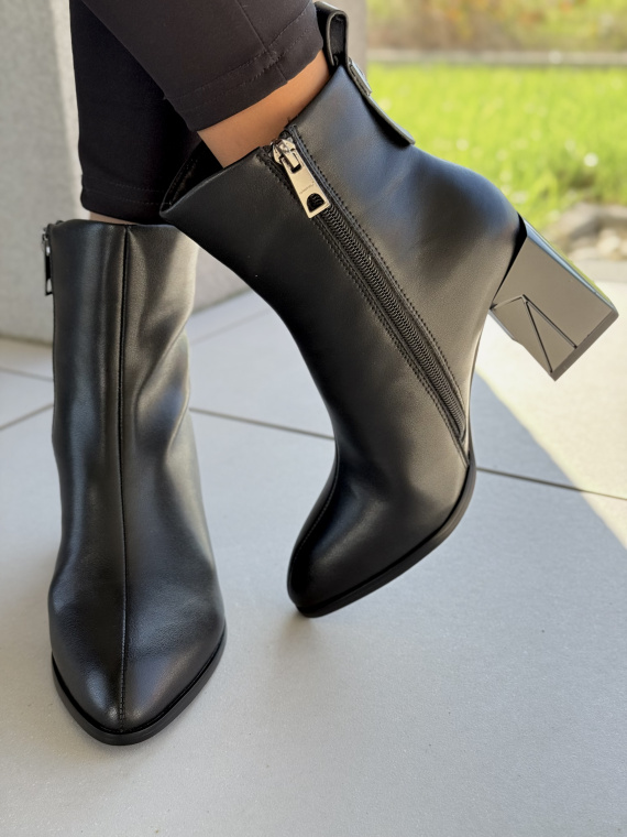 Botki OLEKSY ze skóry naturalnej – kobiecy styl bez kompromisów