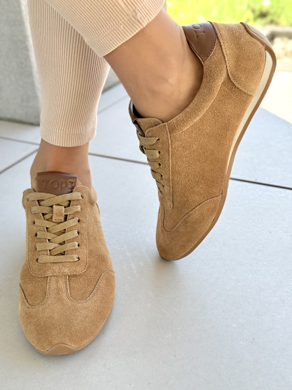 Kobiece sneakersy z naturalnej skóry – miękkość, lekkość, elegancja