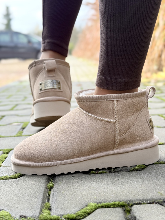 Beżowe śniegowce ze skóry naturalnej