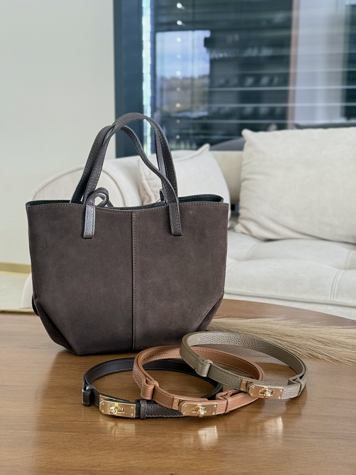 Pasek damski taupe ze skóry naturalnej