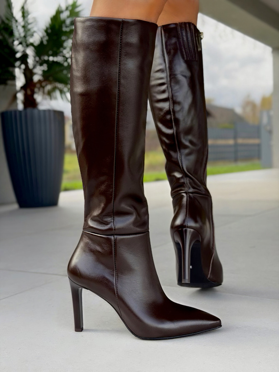 OLEKSY – klasyczne kozaki z naturalnej skóry stworzone w Polsce