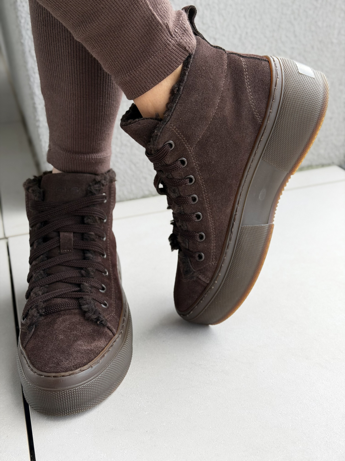 Sneakersy damskie ze skóry naturalnej Polskiej produkcji